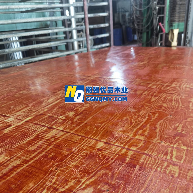 廣東高質(zhì)量木工板，中高層建筑首選，平整細(xì)膩光澤，施工效率高